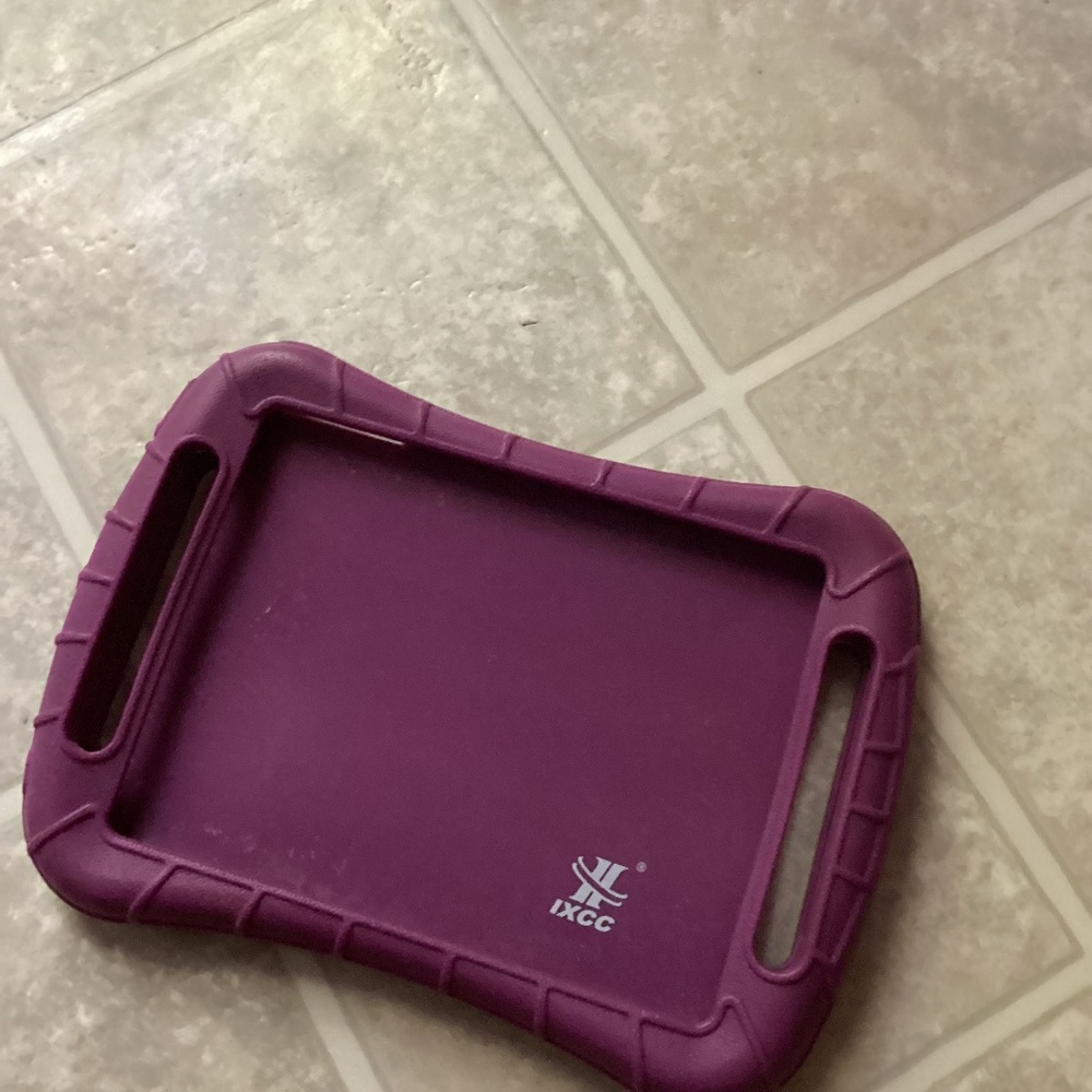 ~ Apple iPad Cover ~